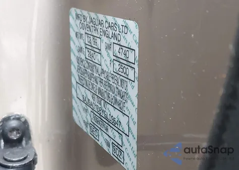 2000 Jaguar S-Type 4.0L V8 z USA, uszkodzony, nr VIN SAJDA01D8YGL03547